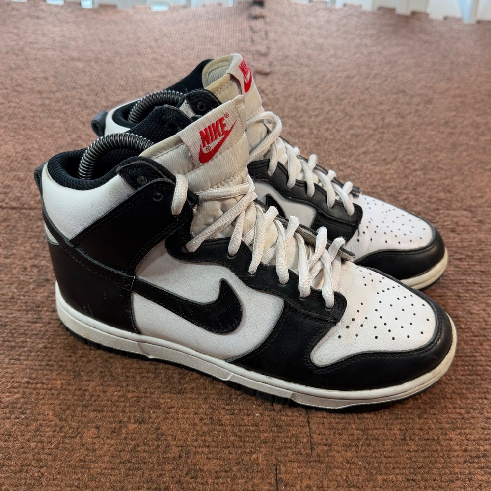 A- Nike Dunk High Black White Panda DD1869-103 Womens Sneakers 6.5 gently used